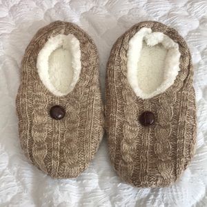 slippers